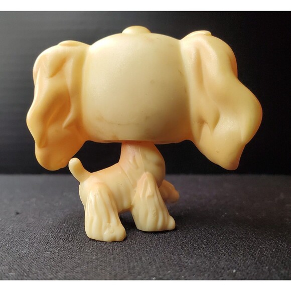 LPS Littlest Pet Shop 2005 Cocker Spaniel #91 Light Blue Eyes Red Magnet - Picture 2 of 2